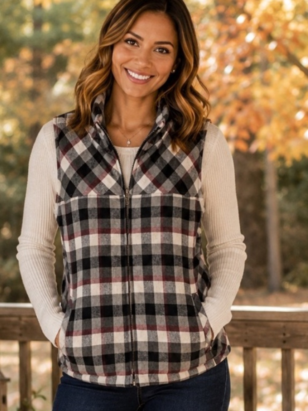 North River Outfitters Women's Large Plaid Quilted Flannel Vest Gray Burgundy